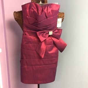 NEW SHIMMER Magenta Cocktail Formal HOCO Strapless Dress Y2K